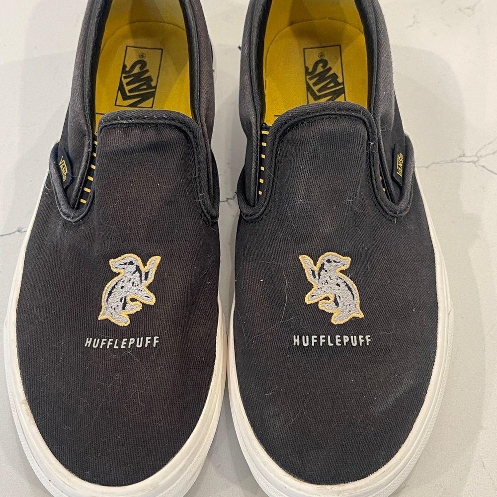 VANS Harry Potter Hufflepuff Slip On Limited Edition Women’s size 8